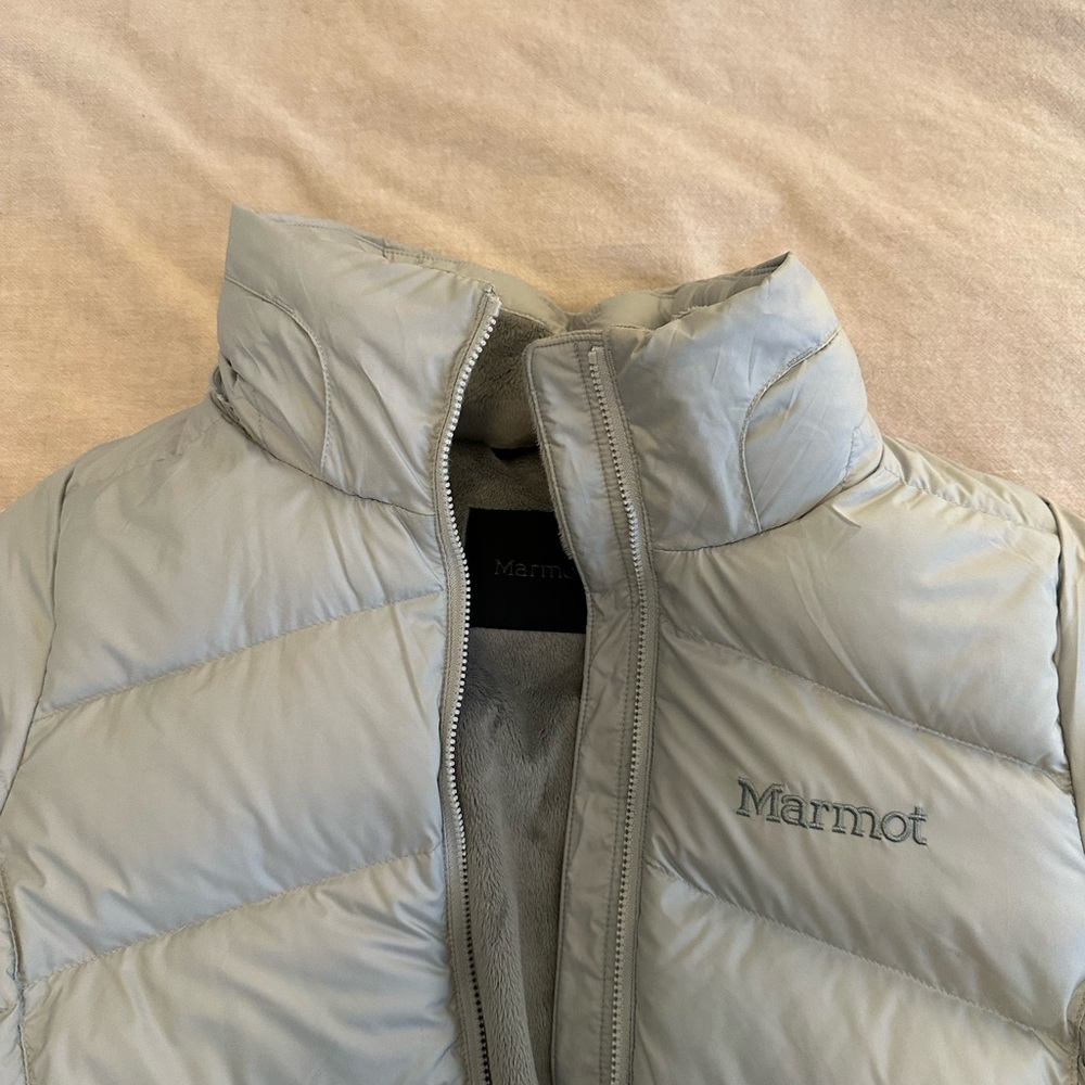 Women’s Marmot Montreal Down Coat - Picture 4 of 7